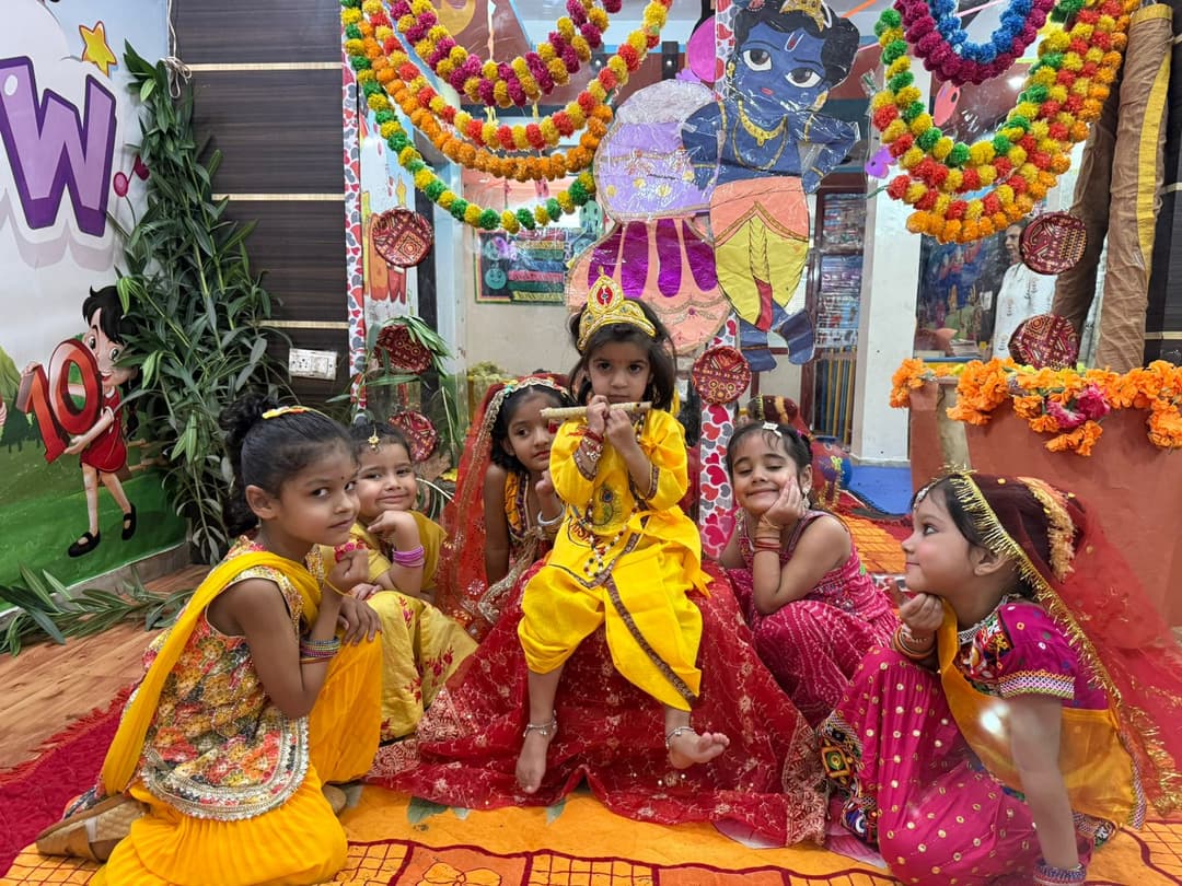 Children dressed up at Kidz Safari